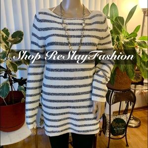 ⭐️Banana Republic Stripe Long Sleeve Knit Sweater